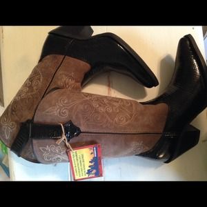 Durango Women's Boots size 7 NEW!