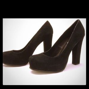 Price Drop! Steve Madden Black Sarrina Pumps