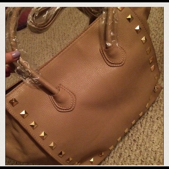 Beige Neiman Marcus handbag - Picture 5 of 5