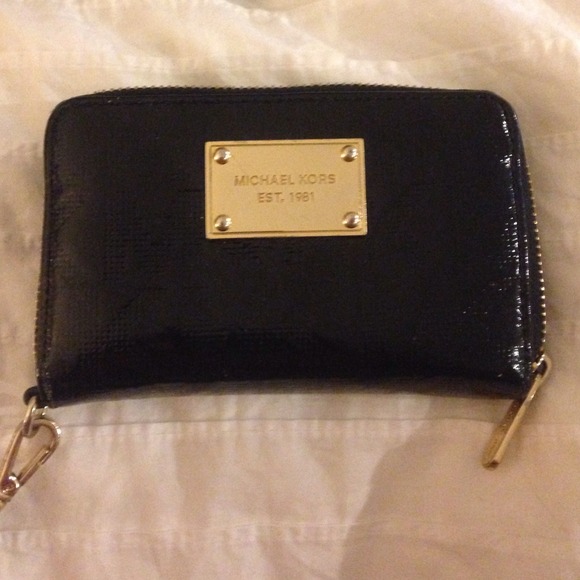 Black Michael kors wristlet