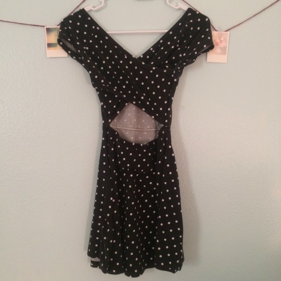 🌸SOLD🌸Rare Brandy Melville Bethan Dress - Picture 2 of 3