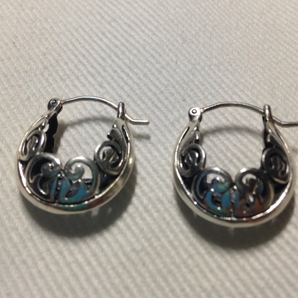 Silpada filigree open hoop retired earrings