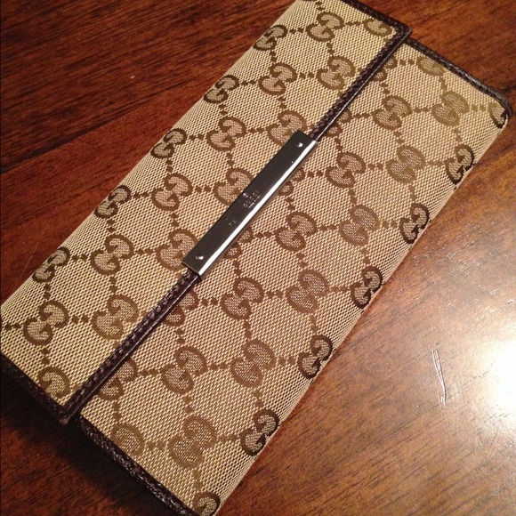 *SOLD* Authentic Gucci Wallet