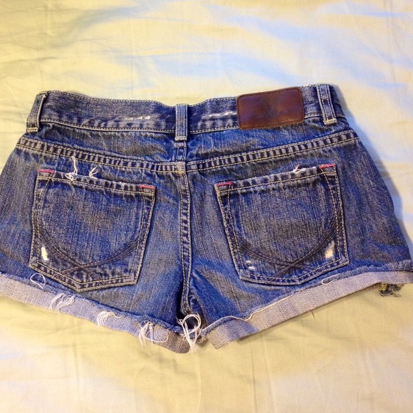 Victoria Secret Pink short - Picture 2 of 3