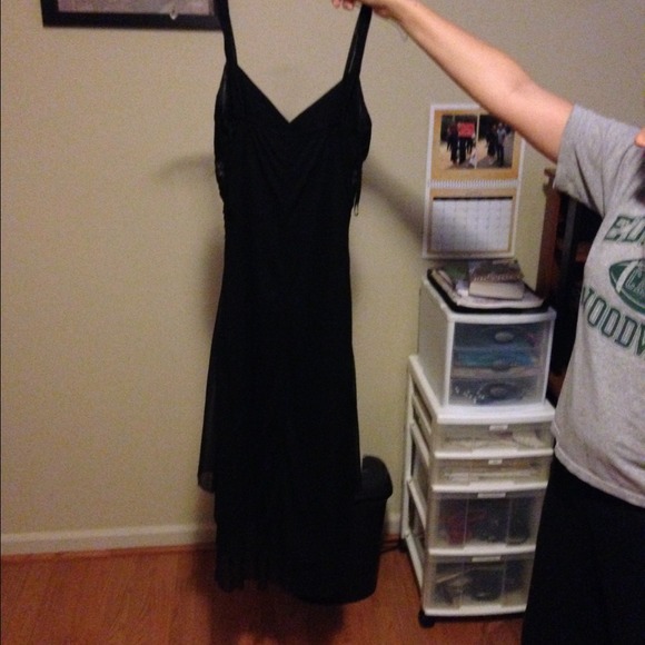 💢DONATED💢 Black evening gown - Picture 2 of 2