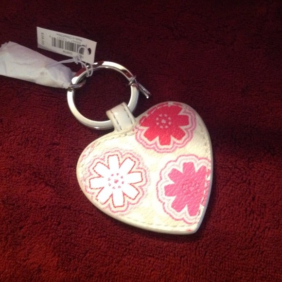 SOLD Coach Leather Floral Heart Shaped Key Chain - Picture 1 of 2