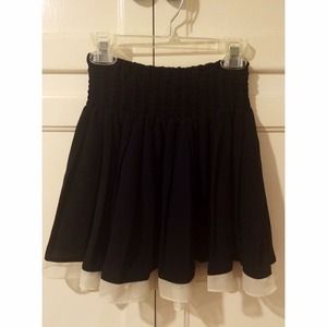 Navy and Creme Pleated Skirt