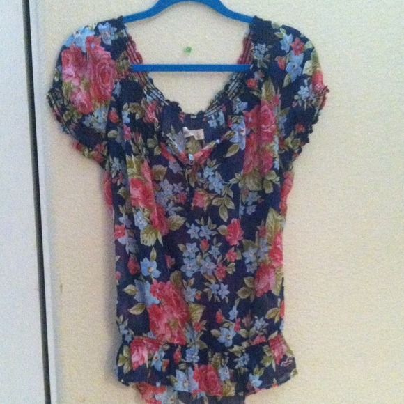💥Bundle💥Hollister blouses both size L