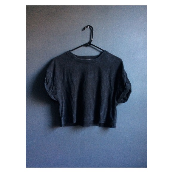 🚛MOVING SALE🚛 f21 acid wash cropped top