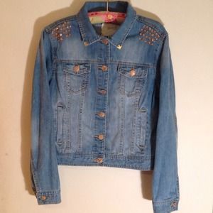 STUDDED DENIM JACKET