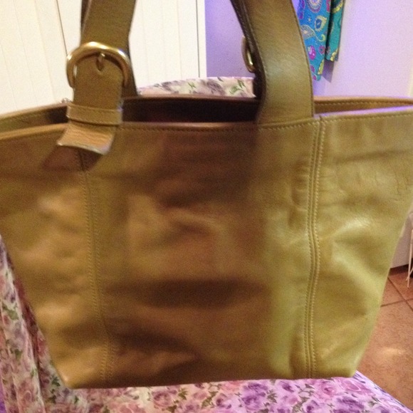 Tan coach pocketbook,