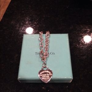 Tiffany and Co silver heart necklace! ❌NO TRADES❌