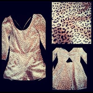 💖SALE💖NWOT Chic leopard romper shorts L