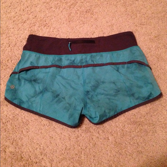 ⛔️SOLD⛔️Lululemon Run Surge Spray Dye Speed Short