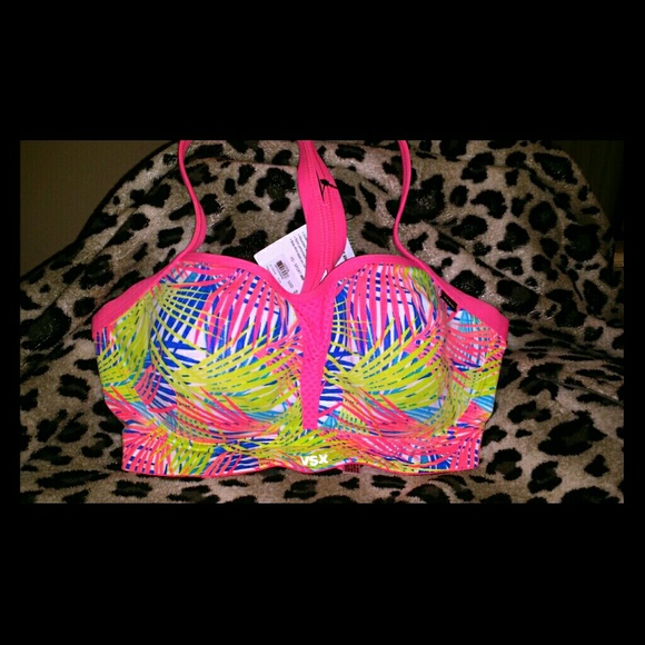 *Sold* Victoria secret sports bra - Picture 1 of 4