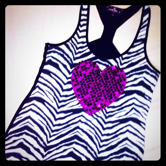 💗Razor back zebra tank with pink sequence heart💗