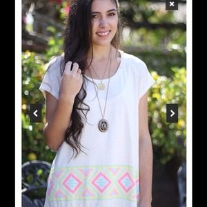 Bundle white Aztec top and purple high low top