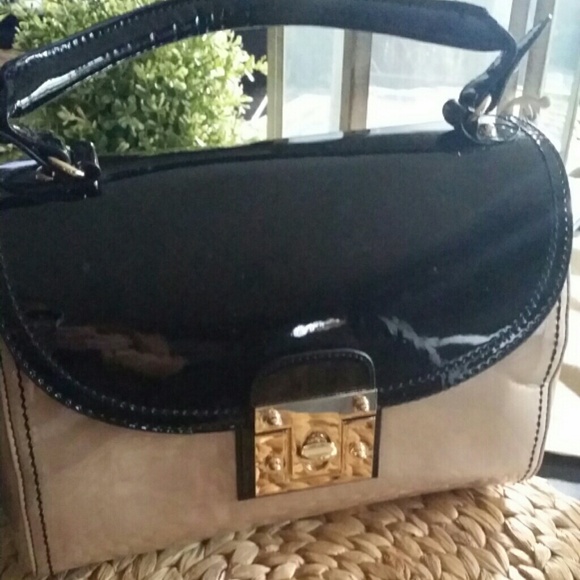 Apt 9 purse with top handle
