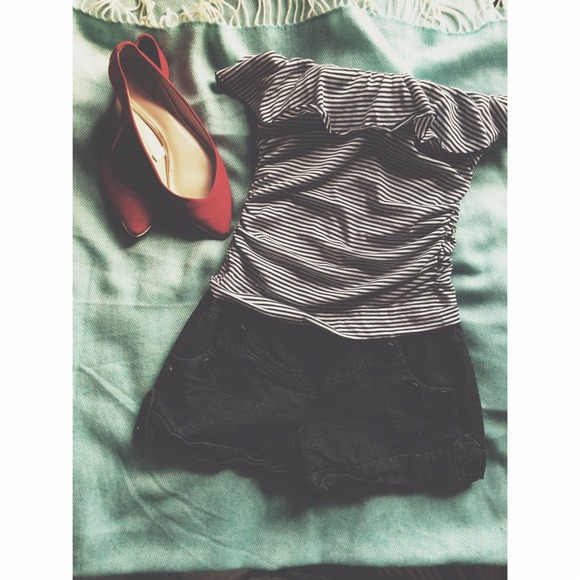 B&W stripped romper.