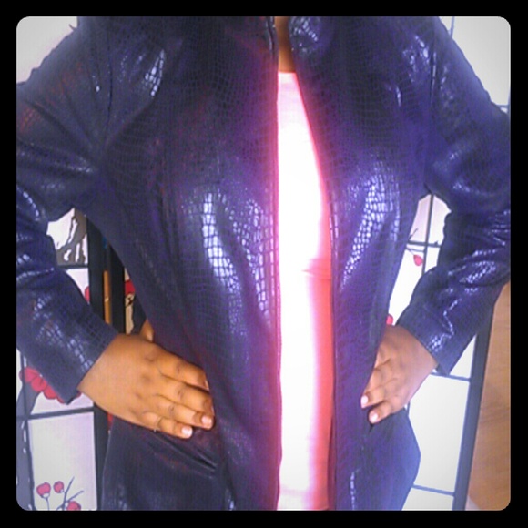 (Sold in Bundle)Faux Leather Jacket