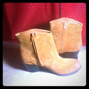 Lucky Brand Ankle Boots size 6 Medium