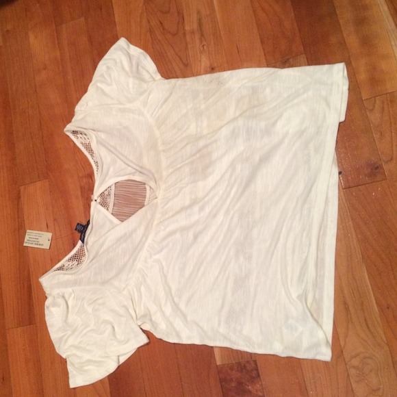 American eagle white flow but fit shirt - Picture 2 of 2