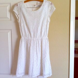Women's GAP lace dress