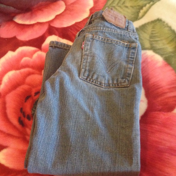Boy Levi's size 6 relax straight