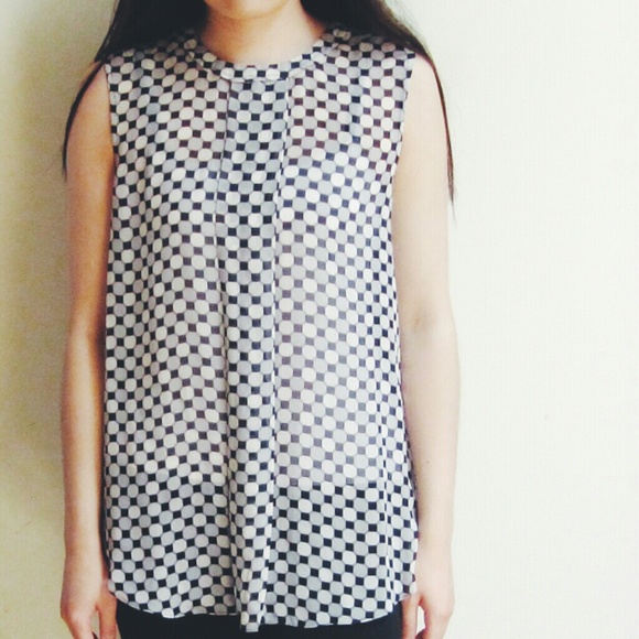 Brand New Vince Camuto Top