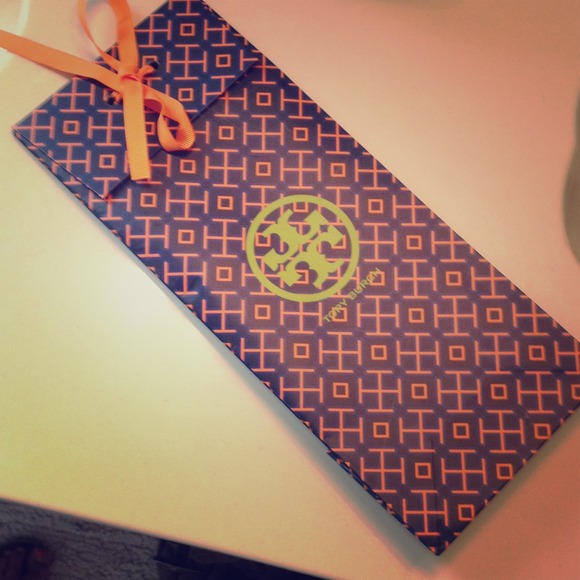 Tory burch gift bag