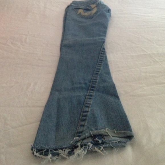 True Religion Jeans - Picture 3 of 4