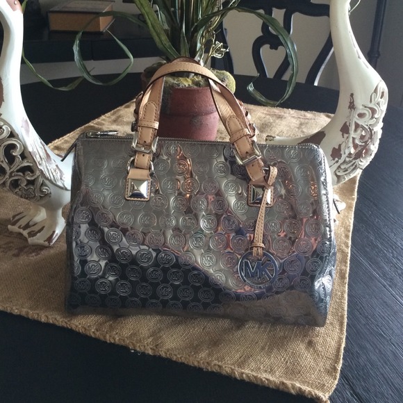 Michael Kors Handbags - Michael kors satchel large