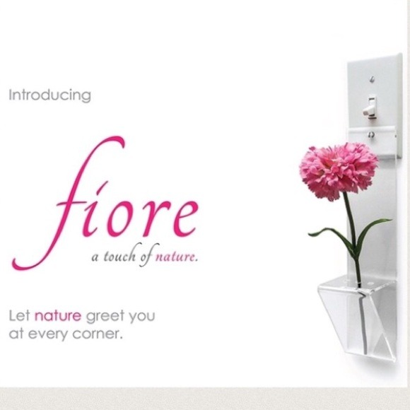 Accessories - Light switch holder. FIORE. Brand new condition 👍