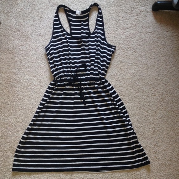 Forever 21 Dresses & Skirts - Forever 21 Racerback Dress