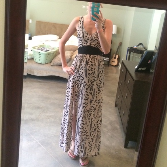 Maxi dress - Picture 2 of 4
