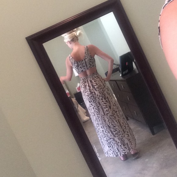 Maxi dress - Picture 3 of 4