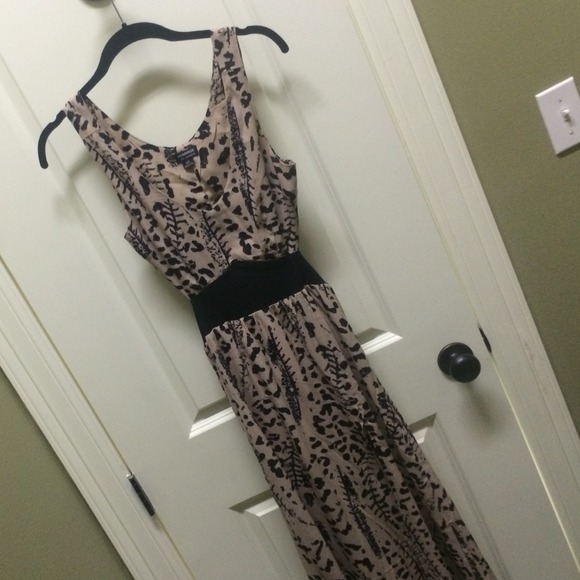 Maxi dress - Picture 4 of 4