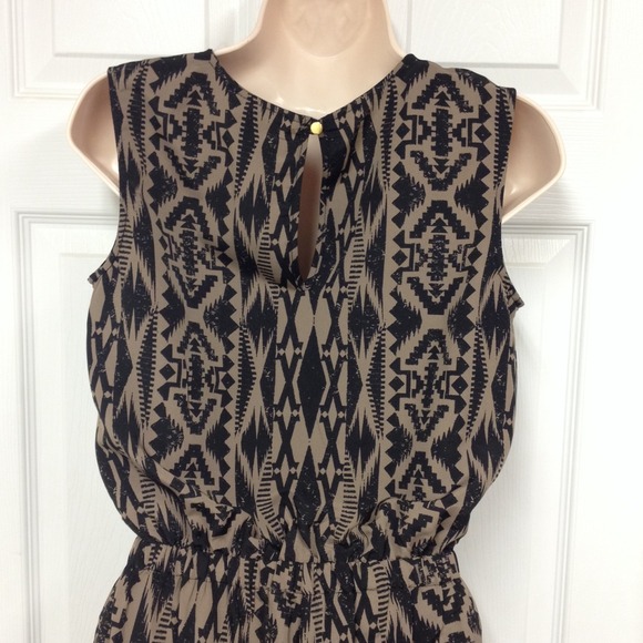 🌺JUMPSUIT🌺 - Picture 3 of 4