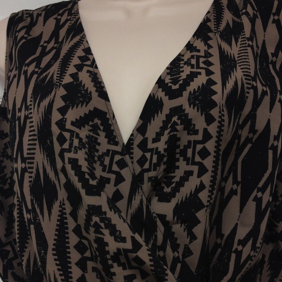 🌺JUMPSUIT🌺 - Picture 4 of 4