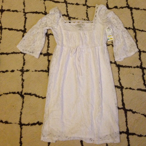 White crotchet dress NWT! - Picture 1 of 3