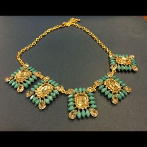 Statement  necklace