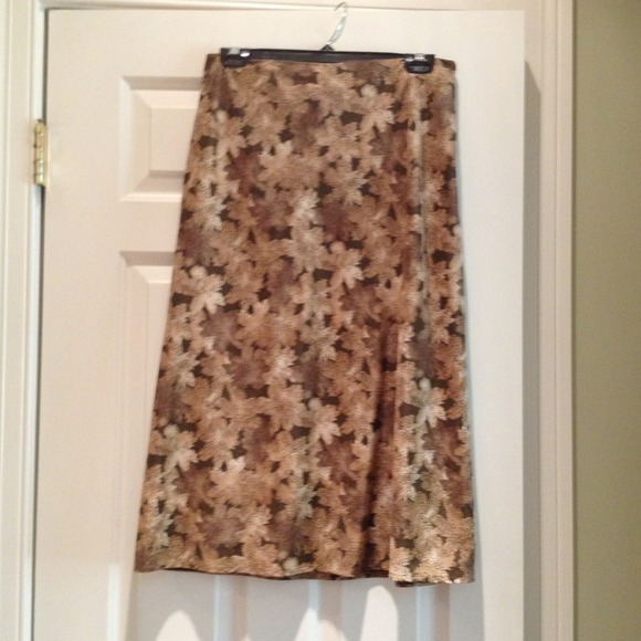 Banana Republic floral skirt