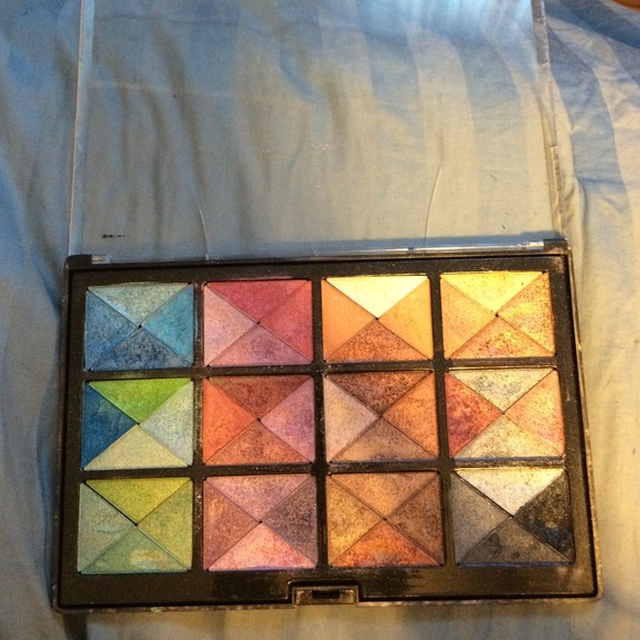 Makeup Pallet - Picture 1 of 1