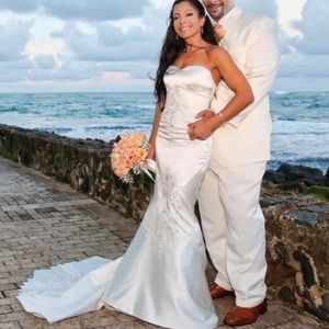 Wedding dress