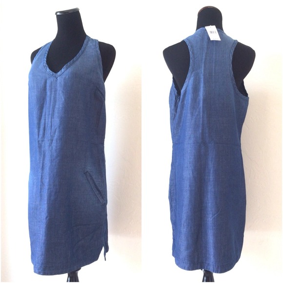 🔴SOLD🔴Denim dress By AG Adriano Goldschmied - Picture 4 of 4