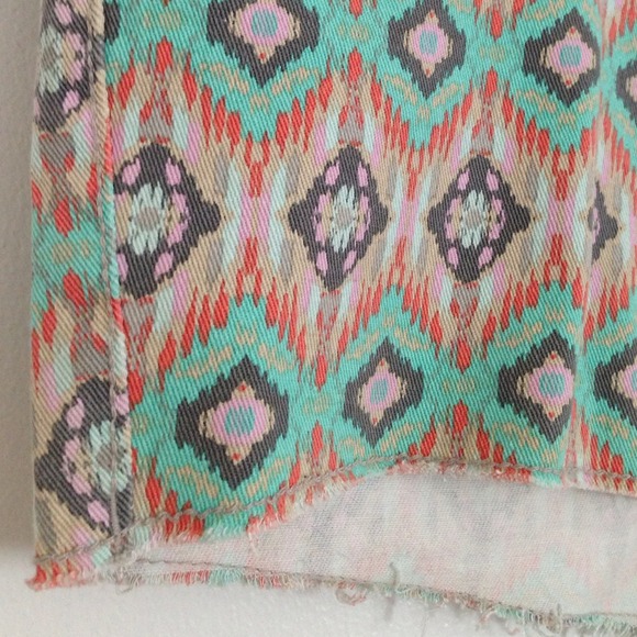 🚫SOLD🚫⚓️FINAL PRICE⚓️ Aztec short - Picture 3 of 4