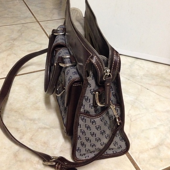Purse - Picture 3 of 4