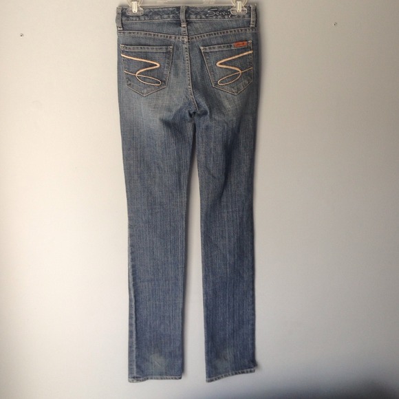 Jeans - Picture 2 of 3