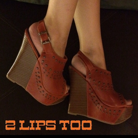 ⬇️JUST REDUCED⬇️ NWOT Cipher Orange wedge heels