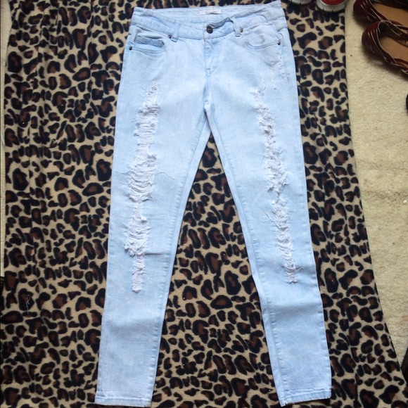 🌟Selena Gomez skinny jeans🌟(bundle price $15)